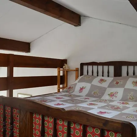 Sp080-016 Mezzanine 5 Couchages Pierre La *